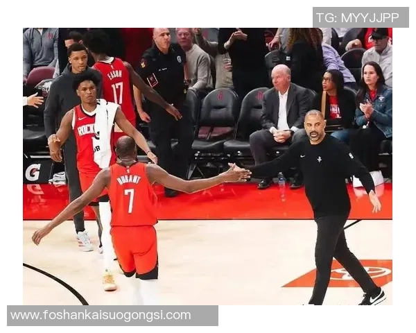 火箭队与雄鹿队精彩对决全场录像回顾10月25日赛事亮点分析