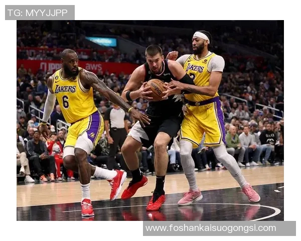 湖人对决快船精彩赛事4月6日高清直播全程回放与分析 湖人对决快船精彩赛事4月6日高清直播全程回放与分析